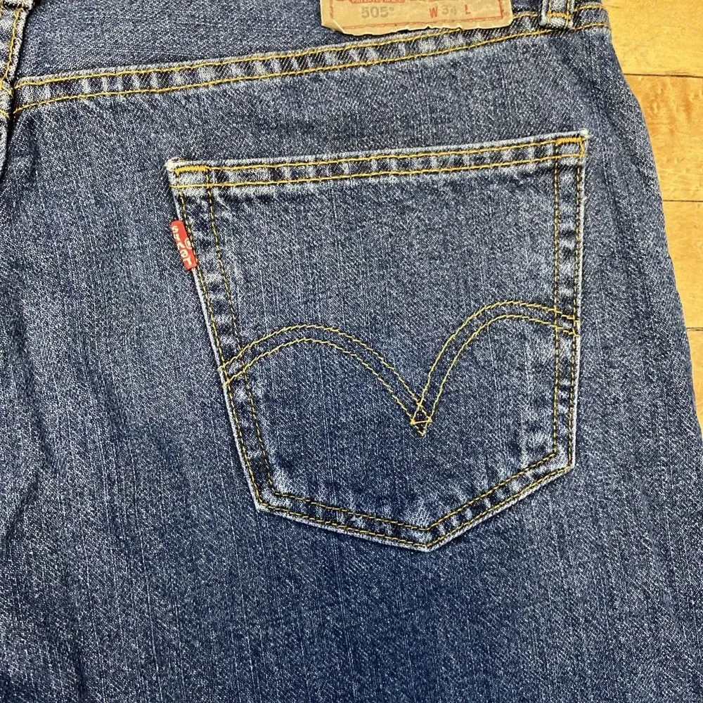 Levi’s Jean Shorts 505 Straight Fit Size 34 90’s Y2K Summer Dad Shorts